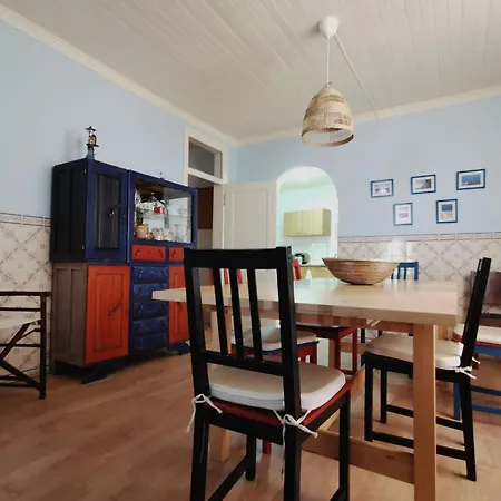 Casa Do Terraco By Madrabica * بينيش