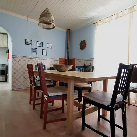 Holiday home Casa Do Terraco By Madrabica Peniche